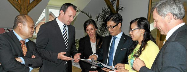 Ausbildung zur Altenpflege von 40 Vietnamesen