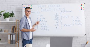 Fr4emdsprachenkorrespondent*innen können an Grund- und Mittelschulen lehren